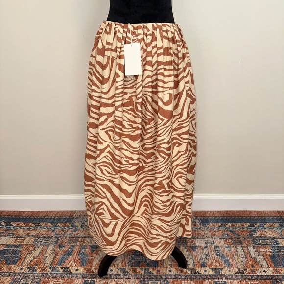 Ulla Johnson Ember Skirt in Gazelle - Picture 7 of 12